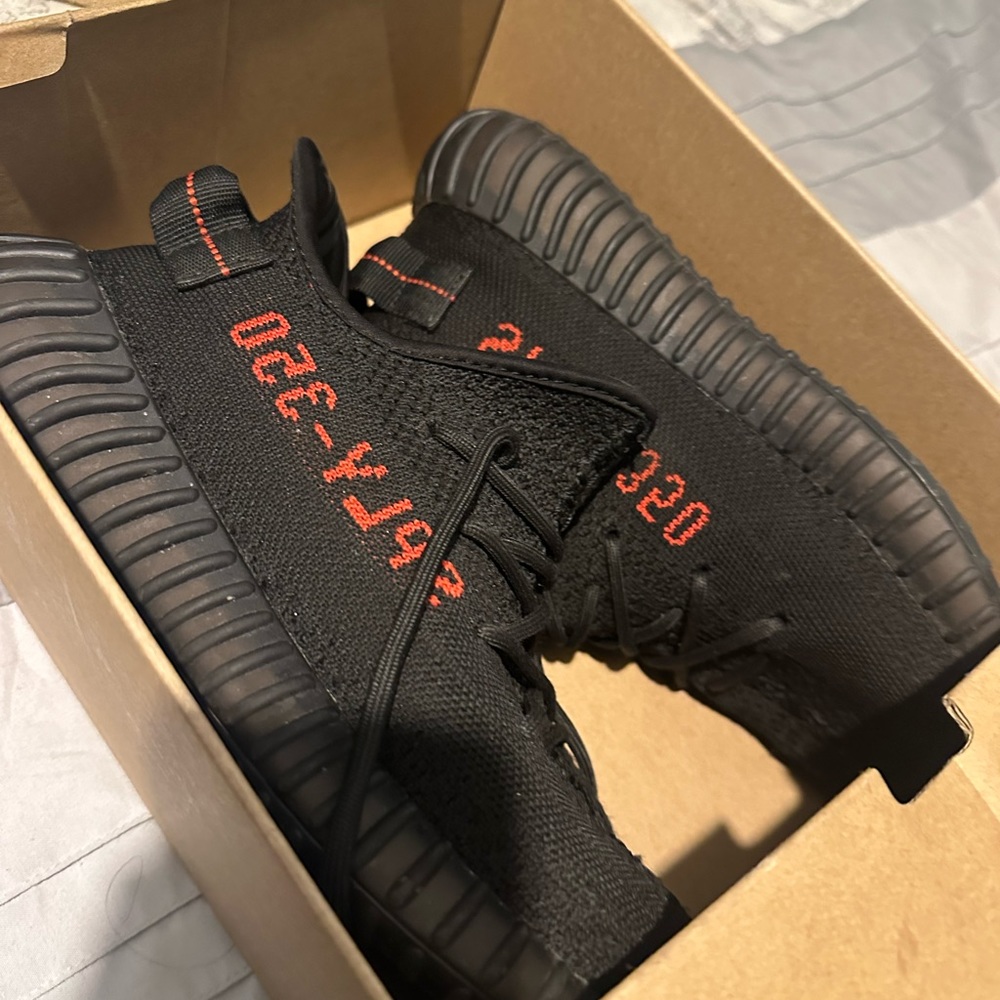 Yeezy boost 350 V2 bred - Picture 2 of 3